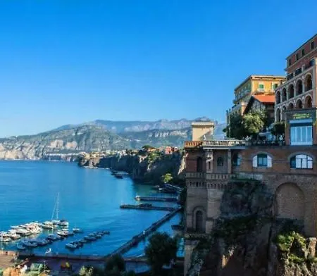 Albireo Suites Luxury 4*