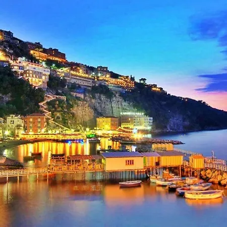 Oda ve Kahvaltı Albireo Suites Luxury Sorrento