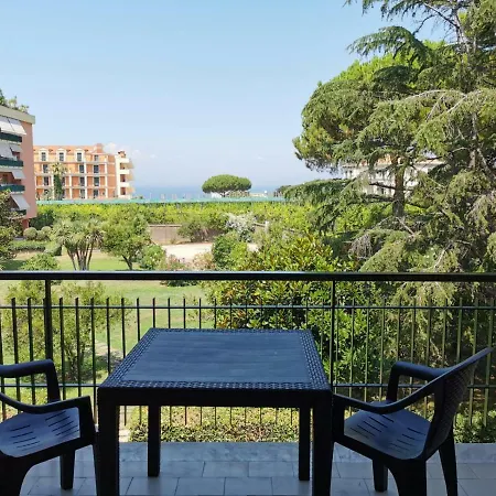 Albireo Suites Luxury Oda ve Kahvaltı 4*